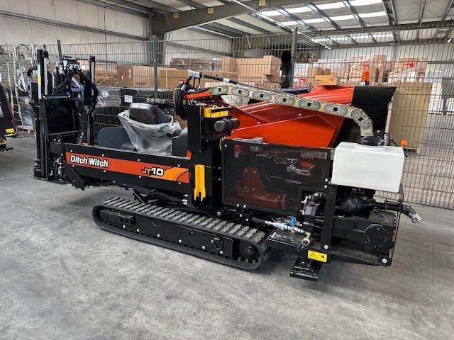 Доставленная техника Ditch Witch на складе